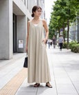ベージュ