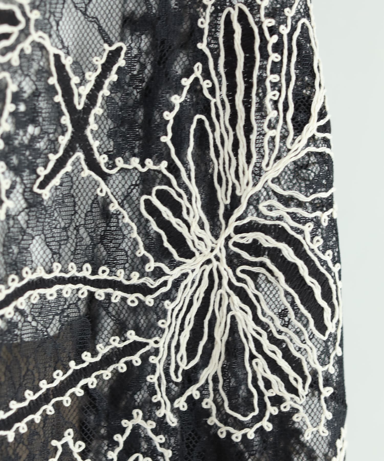 selection】刺繍レースシアーベスト | おしゃれな大人レディース