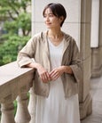 ベージュ